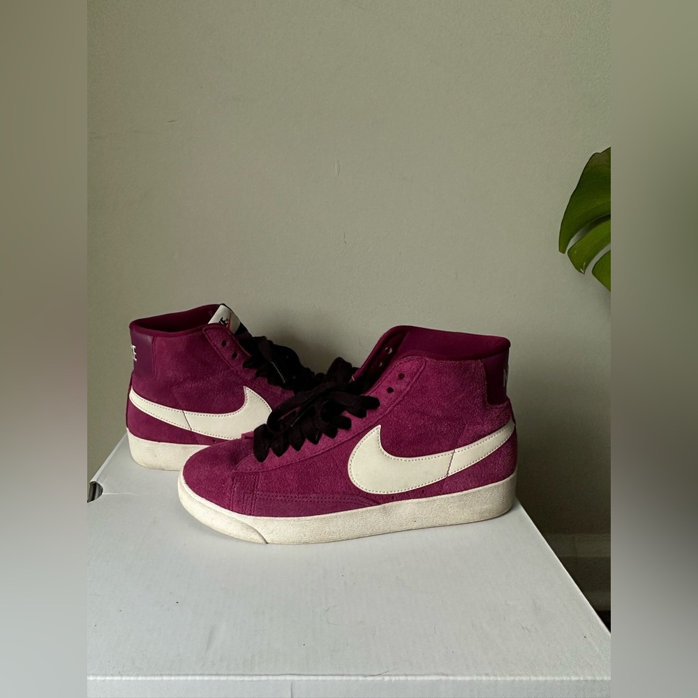 Suede Nike blazers in True Berry